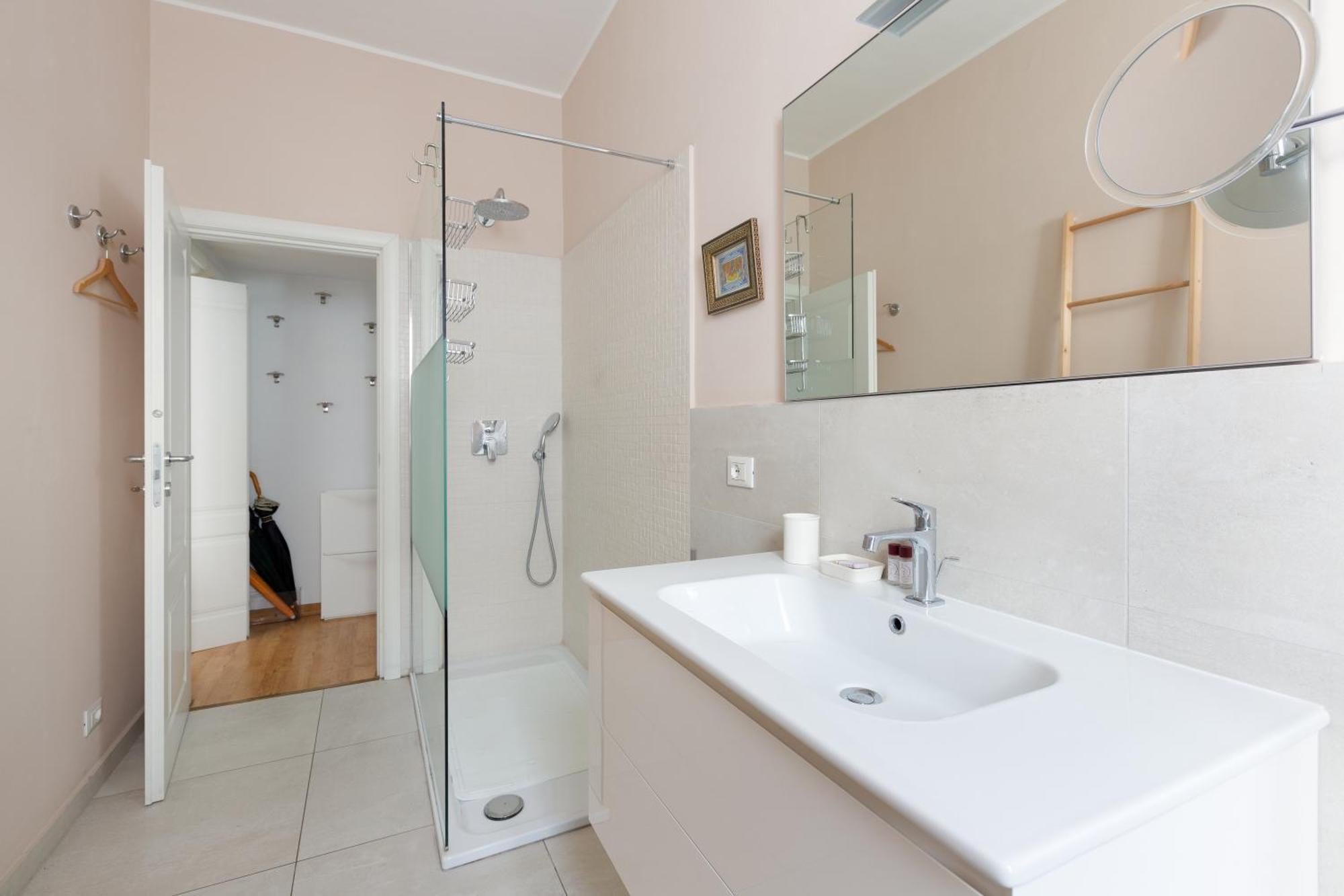 Milan-Linate Apartment With Balcony Luaran gambar